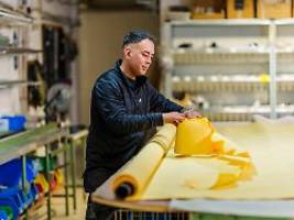 debatte um mehrarbeit : wie viele flüchtlinge arbeiten - und arbeit suchen